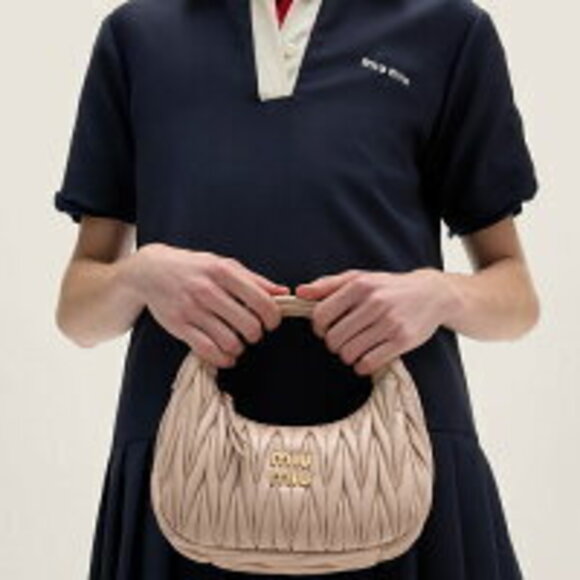 Miu Miu Wonder Matelassé Leather Hobo Bag Pink Beige - Picture 2 of 5